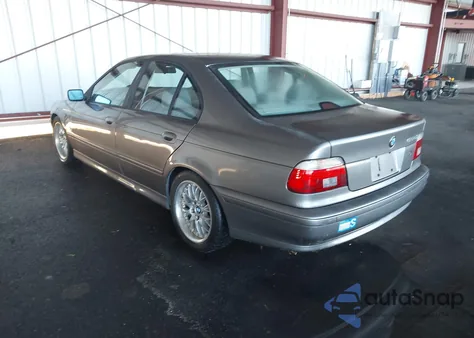 2003 BMW 530Ia z USA, uszkodzony, nr VIN WBADT63453CK37660